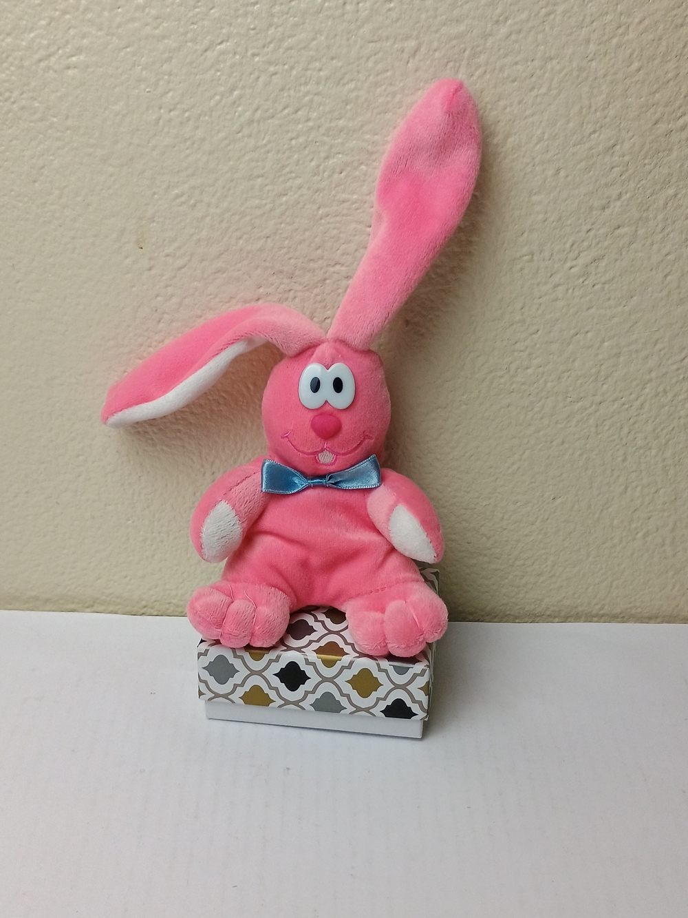 Dandee Spring Retired Beans Hopster Plush Pink Bunny Toy with Blue Bow